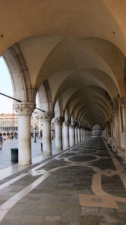 威尼斯回廊图片（威尼斯回廊图片高清）